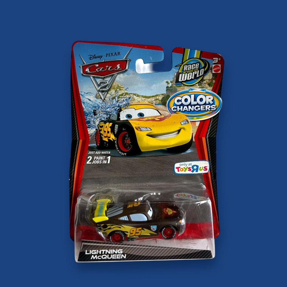 Disney Cars 2 Lightning McQueen Color Changer Toys R Us Exclusive World GoodCARD
